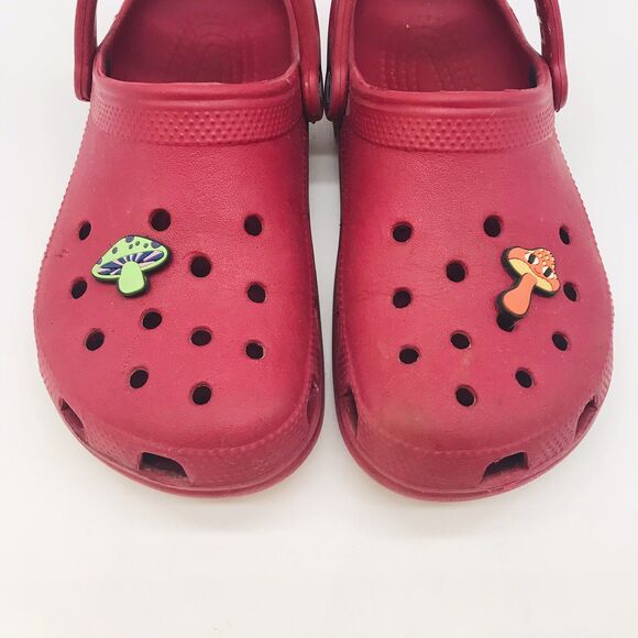 Crocs Classic Red Clogs Men's 5 - Women's 7  Comfort Shoe Slip On Water Sandals - Picture 7 of 11